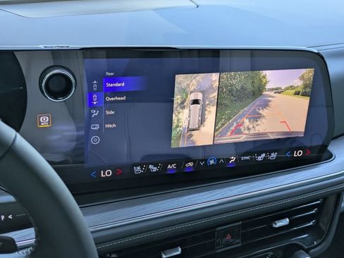 New 2026 Chevrolet Suburban Premier AWD/4WD image 20