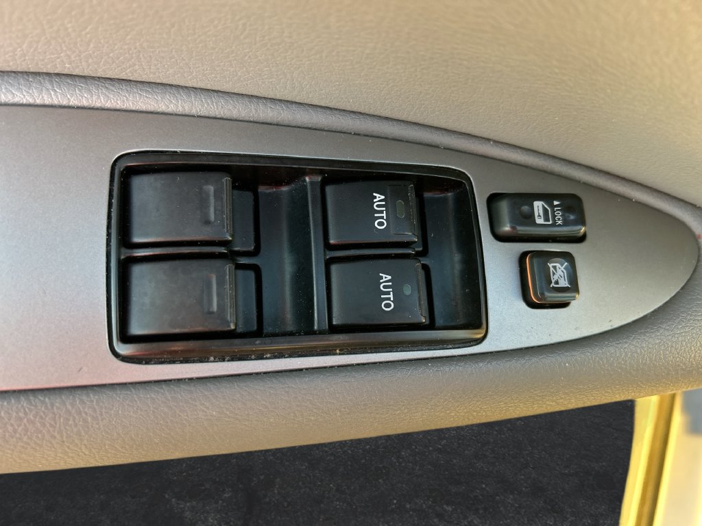 Used 2008 Toyota Avalon XL FWD image 13
