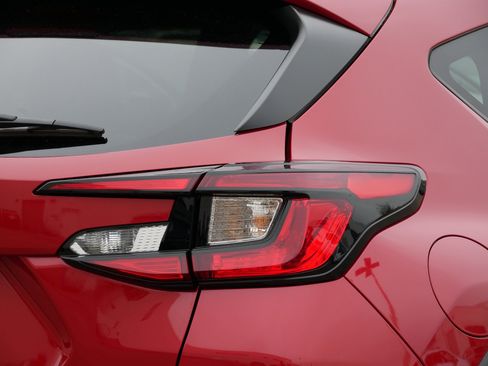 Used 2026 Subaru Crosstrek 2.0i Premium AWD/4WD image 17