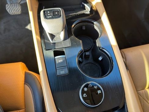 Used 2022 Nissan Rogue Platinum w/ Head-Up Display Package image 21