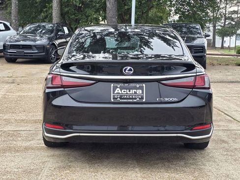 Used 2021 Lexus ES 300h w/ Premium Package FWD image 6