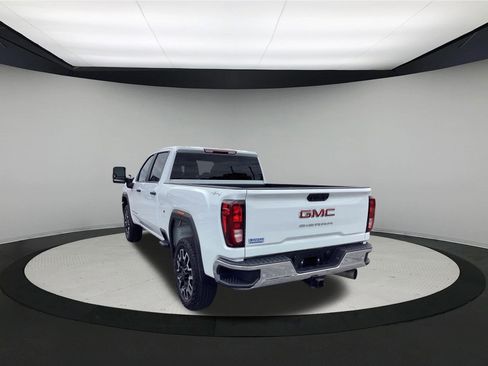 Used 2024 GMC Sierra 2500 Pro AWD/4WD image 6