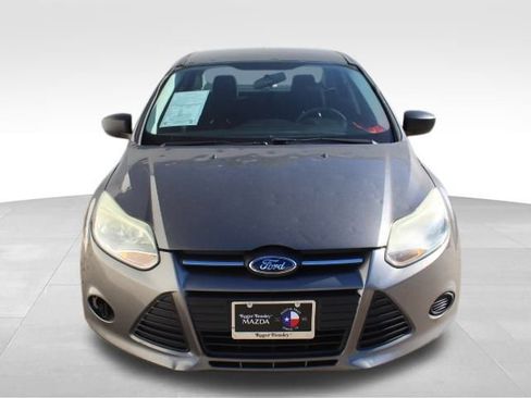 Used 2013 Ford Focus S image 2