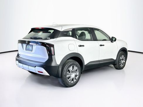 Used 2025 Nissan Kicks S FWD image 9