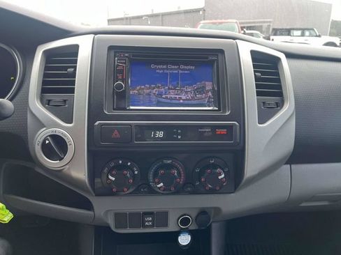 Used 2013 Toyota Tacoma 4x4 Double Cab w/ SR5 Pkg image 27