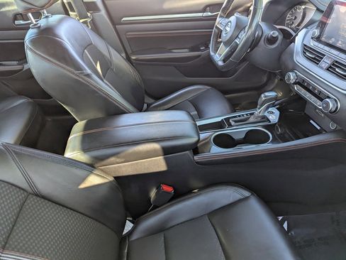 Certified 2023 Nissan Altima 2.5 SR image 12