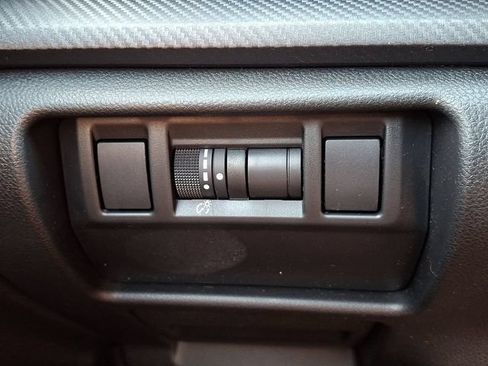 Certified 2024 Subaru Crosstrek 2.5i Wilderness w/ Crosstrek Mirror Package AWD/4WD image 24