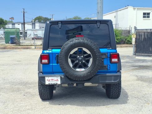 Used 2022 Jeep Wrangler Unlimited Sport AWD/4WD image 5
