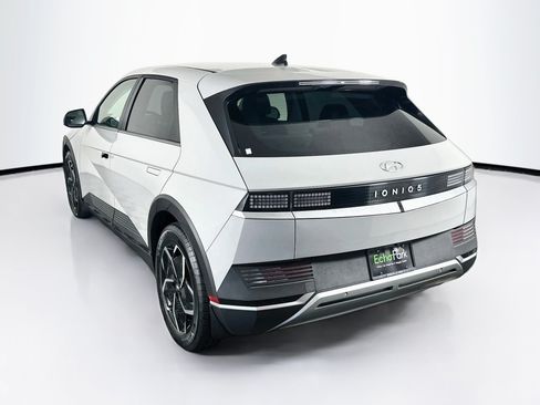 Used 2023 Hyundai Ioniq 5 SE RWD image 5