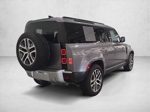 Used 2020 Land Rover Defender 110 SE AWD/4WD image 5