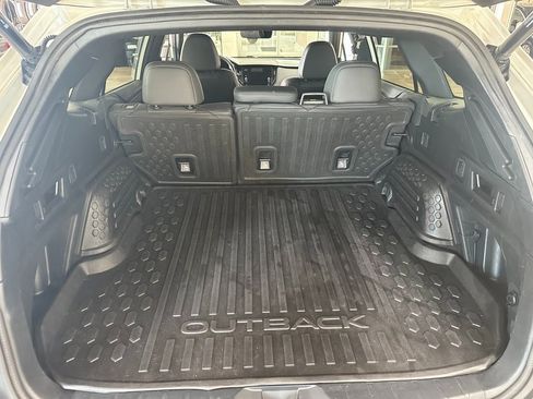 Used 2022 Subaru Outback Wilderness w/ Wilderness Package image 31