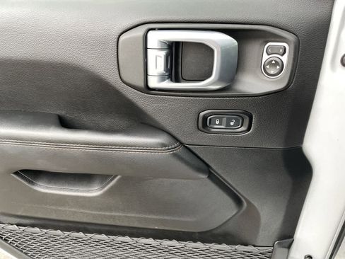 Used 2021 Jeep Wrangler Unlimited Rubicon w/ Trailer Tow Package image 33