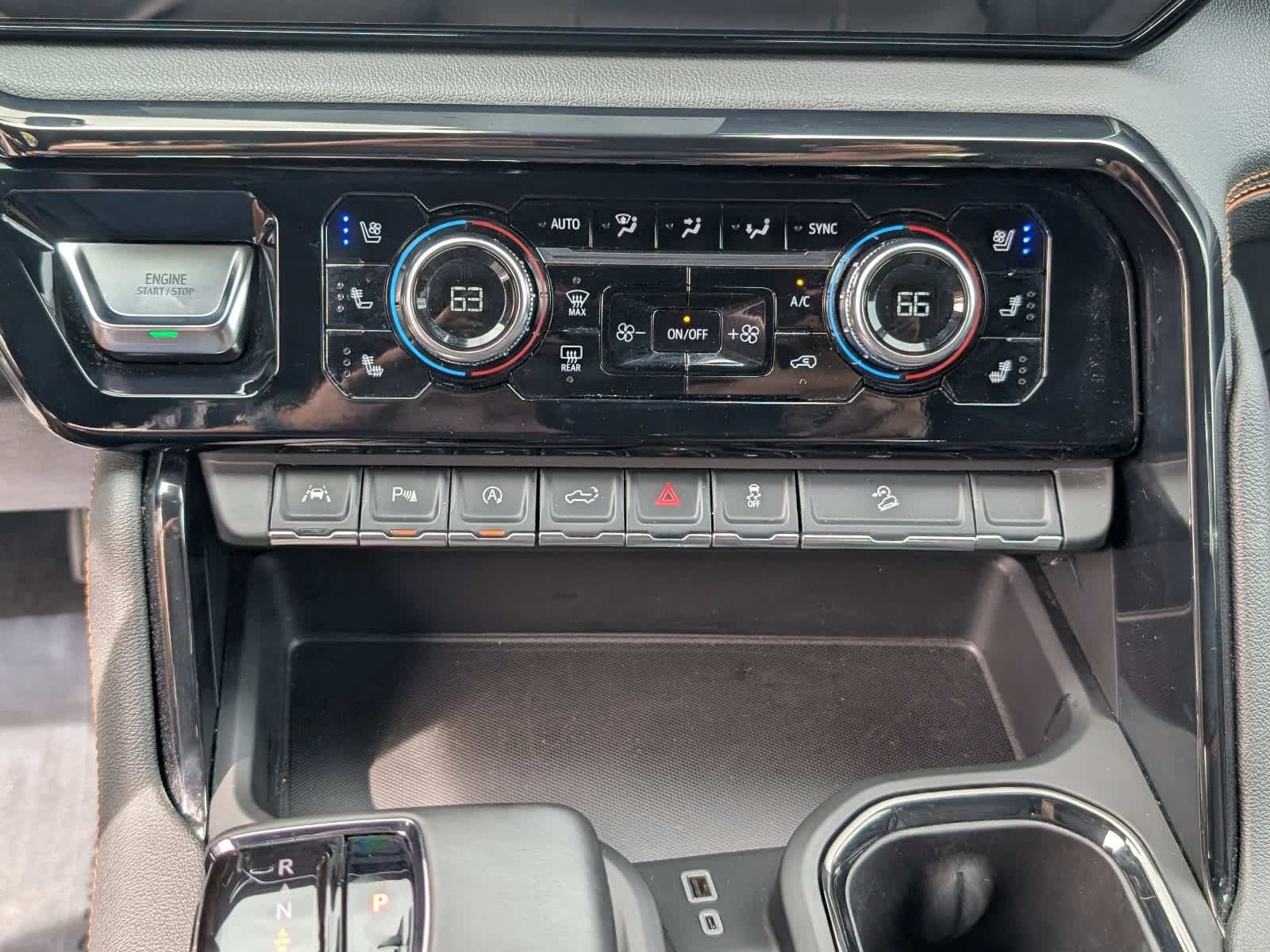 Certified 2024 GMC Sierra 1500 AT4 w/ Technology Package AWD/4WD image 29