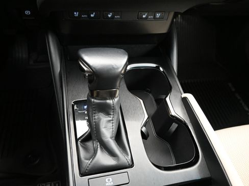 Used 2023 Lexus ES 250 w/ Premium Package AWD/4WD image 32