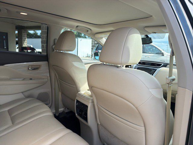 Used 2016 Nissan Murano Platinum w/ Platinum Technology Package FWD image 26