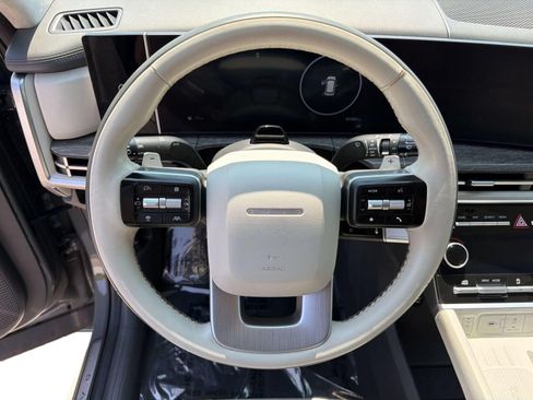Used 2024 Hyundai Santa Fe Calligraphy FWD image 11