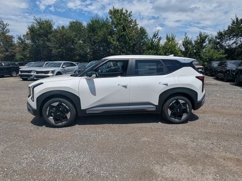 New 2027 Kia Seltos S FWD image 3