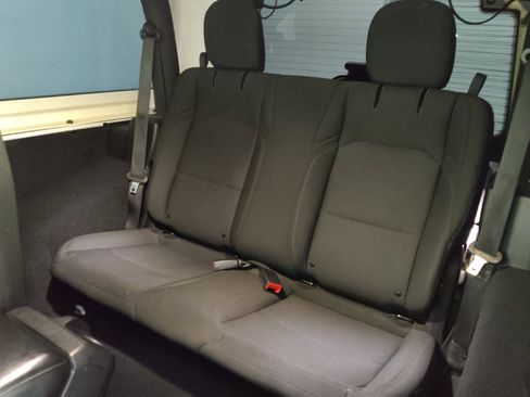 Used 2019 Jeep Wrangler Sport image 18