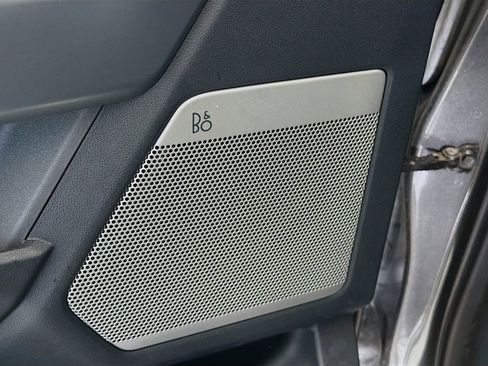 Used 2023 Ford F150 Lariat w/ Trailer Tow Package image 22