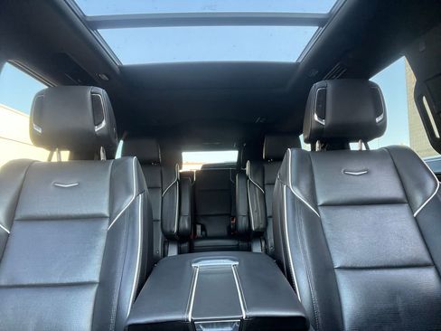Used 2022 Cadillac Escalade Sport w/ LPO, ONYX Package AWD/4WD image 33