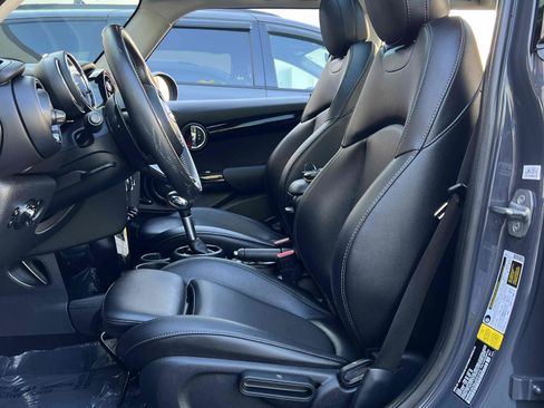 Used 2018 MINI Cooper S FWD image 4