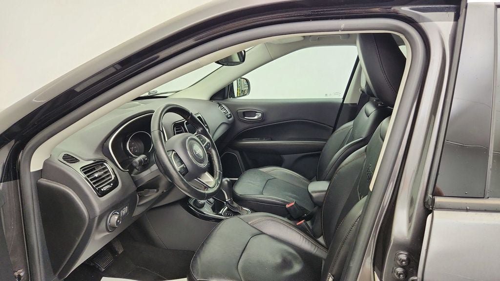 Used 2021 Jeep Compass Limited AWD/4WD image 10