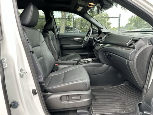 Used 2021 Honda Passport EX-L image 9