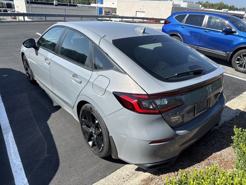 Used 2025 Honda Civic Sport image 8