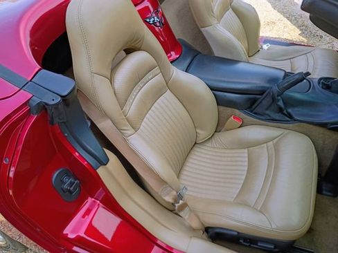 Used 2002 Chevrolet Corvette Convertible w/ Preferred Equipment Group2 RWD image 33