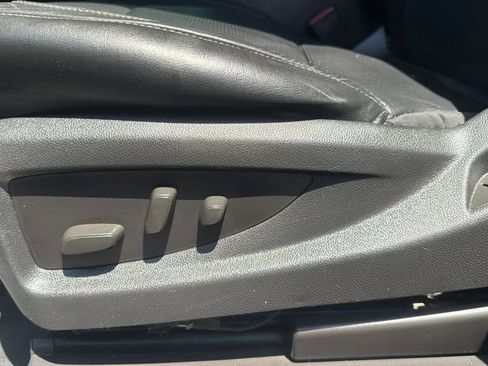 Used 2016 GMC Yukon XL SLT RWD image 17