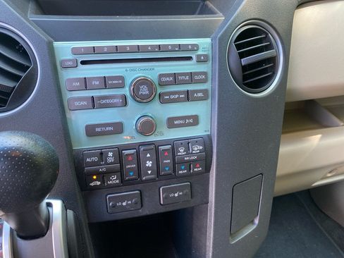 Used 2011 Honda Pilot EX-L image 16