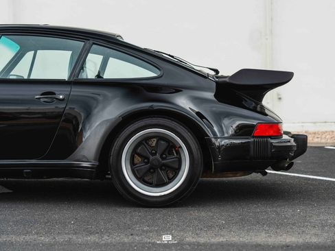 Used 1987 Porsche 911 Carrera RWD image 4