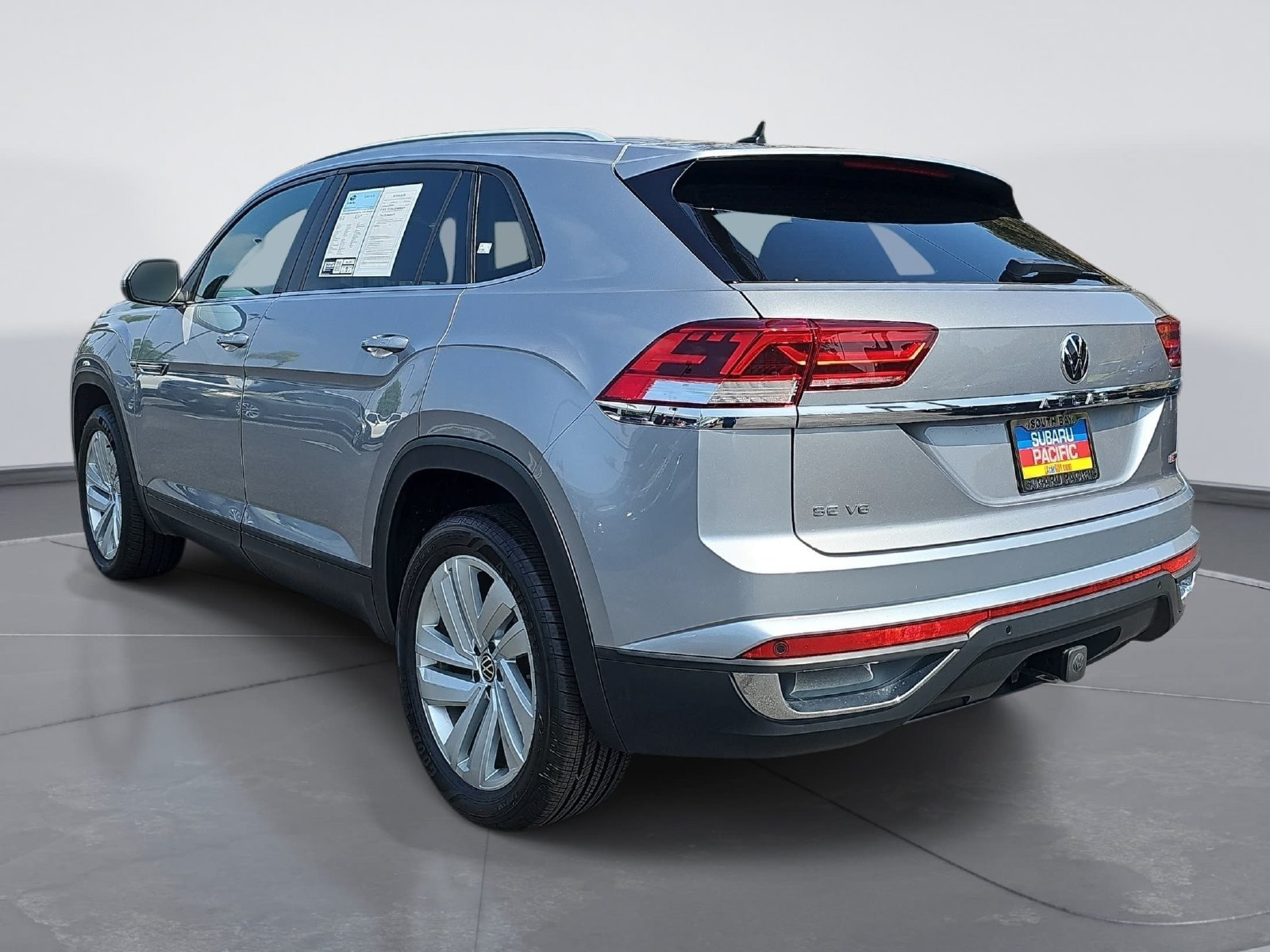 Used 2022 Volkswagen Atlas Cross Sport SE AWD/4WD image 5