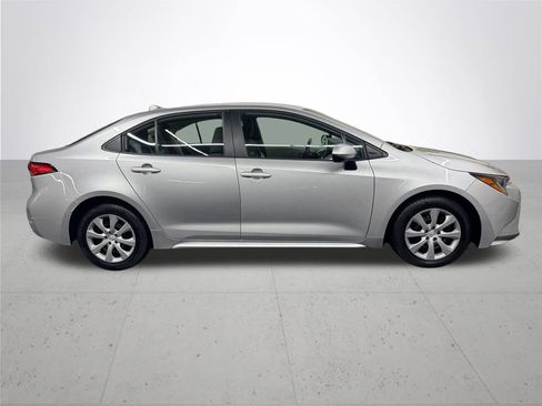 Used 2023 Toyota Corolla LE image 8