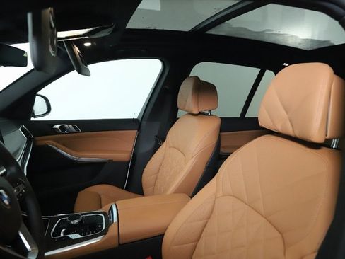 Certified 2024 BMW X5 xDrive40i w/ Parking Assistance Package image 21