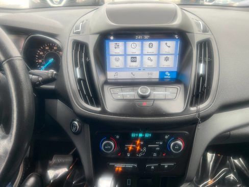Used 2019 Ford Escape SEL image 35