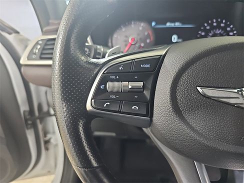 Used 2019 Genesis G70 2.0T Advanced image 21