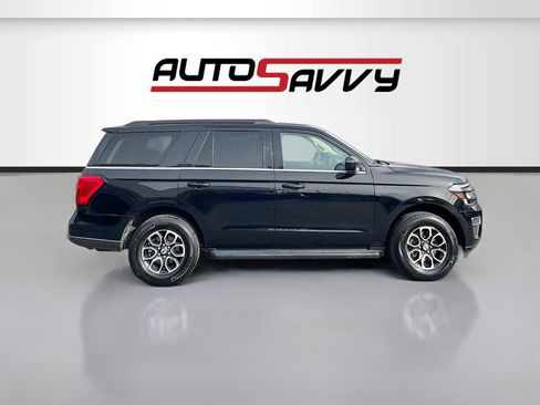 Used 2024 Ford Expedition XLT AWD/4WD image 8