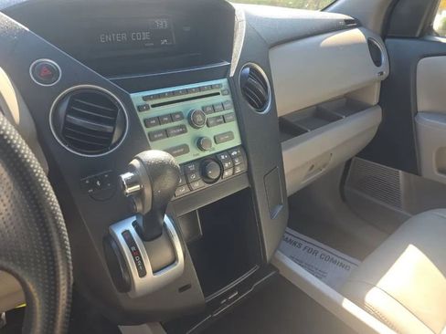 Used 2011 Honda Pilot LX image 10