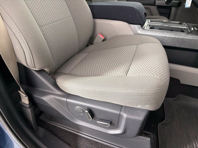 Used 2017 Ford F150 XLT w/ Equipment Group 302A Luxury AWD/4WD image 35