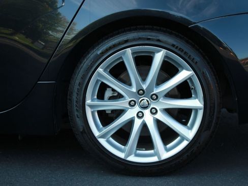 Used 2012 Jaguar XJ RWD image 31