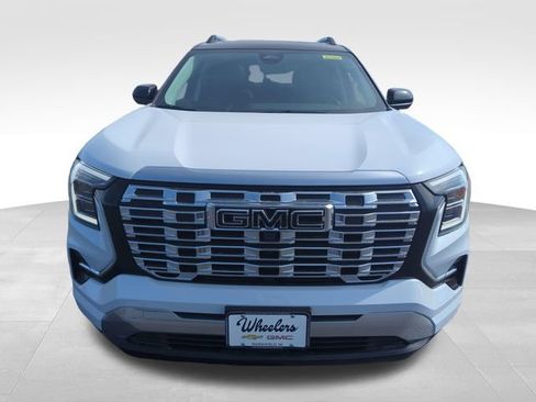New 2026 GMC Terrain Denali w/ LPO, Black Badging Package AWD/4WD image 9