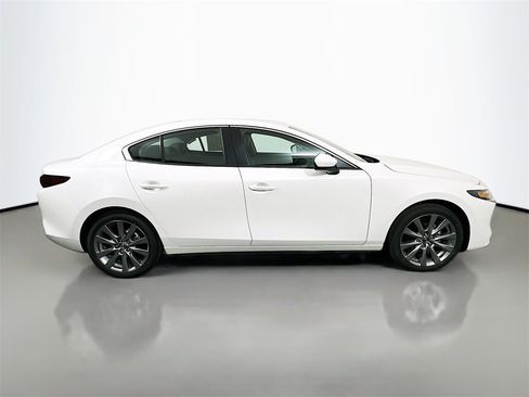 New 2026 MAZDA MAZDA3 2.5 S Sedan w/ Preferred Pkg image 22