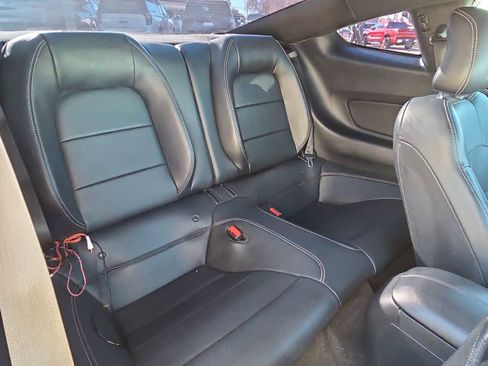 Used 2015 Ford Mustang Premium image 9