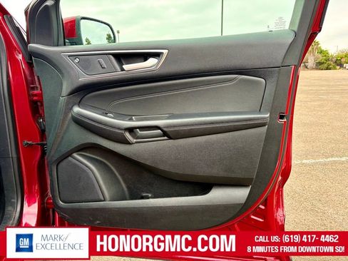 Used 2024 Ford Edge Titanium AWD/4WD image 24