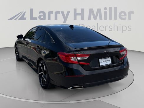 Used 2022 Honda Accord Sport image 3