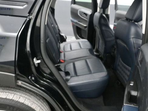 Used 2021 Ford Bronco Sport Outer Banks image 11