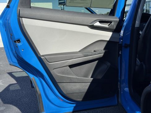 Used 2022 Volkswagen Taos SE image 22