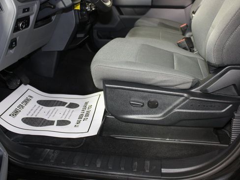 Certified 2025 Ford F150 XLT w/ Equipment Group 301A Standard image 9