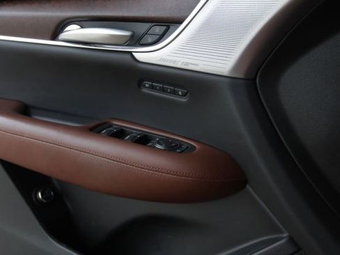 Used 2020 Cadillac XT5 Premium Luxury image 24